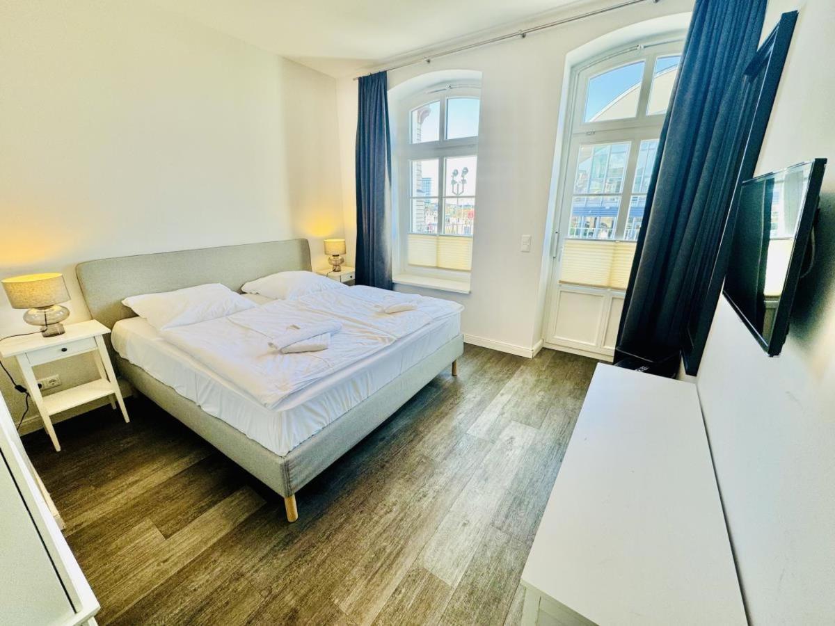 Vormann Jantzen, Direkt Am Leuchtturm Apartment Росток Екстериор снимка